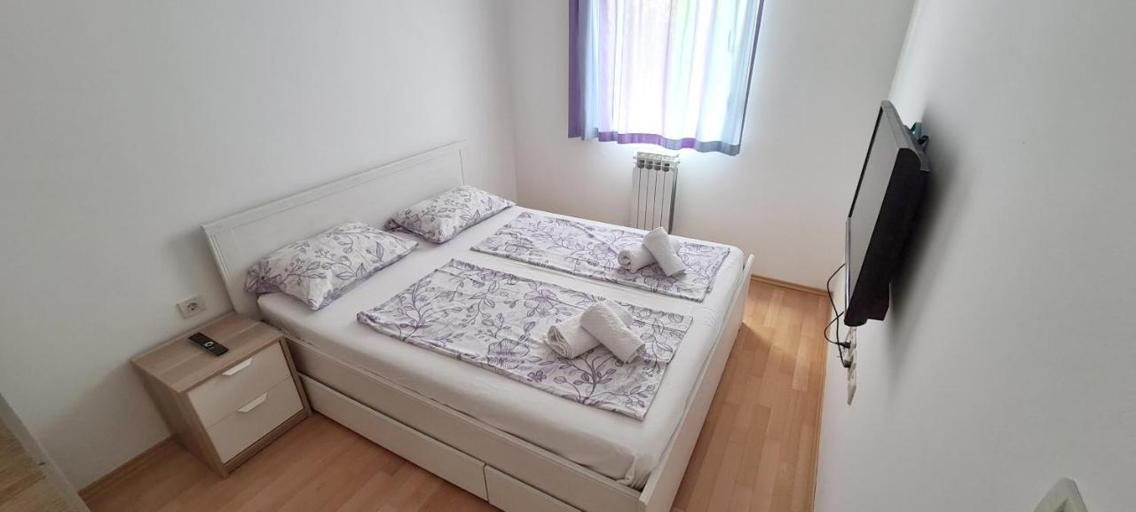 Apartments Vedran Punat Exterior photo